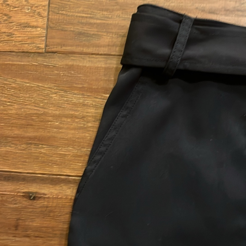 Banana Republic Navy Skirt with Belt Size 8 - Picture 6 of 11